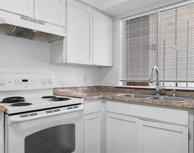 2205 Chase Court - Photo Thumbnail 13