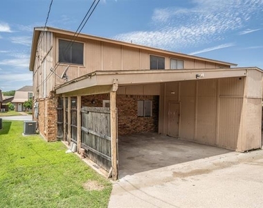 2205 Chase Court - Photo Thumbnail 27