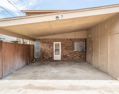 2205 Chase Court - Photo Thumbnail 26