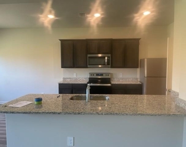210 Drifter Drive - Photo Thumbnail 14