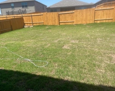 210 Drifter Drive - Photo Thumbnail 20