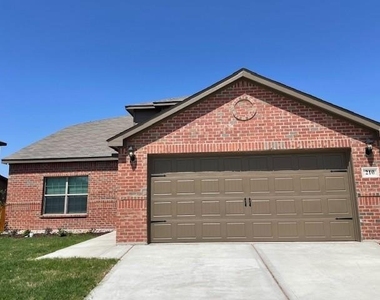 210 Drifter Drive - Photo Thumbnail 2