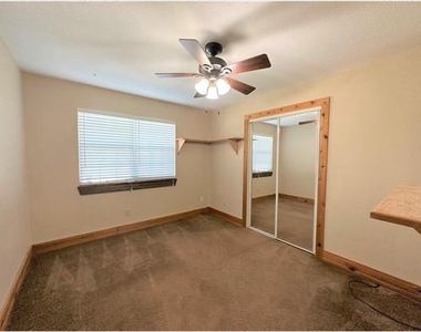 513 Rock Hill Road - Photo Thumbnail 16