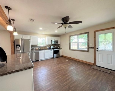 513 Rock Hill Road - Photo Thumbnail 8
