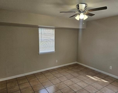 3511 Casa Ridge Drive - Photo Thumbnail 14