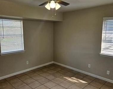 3511 Casa Ridge Drive - Photo Thumbnail 16