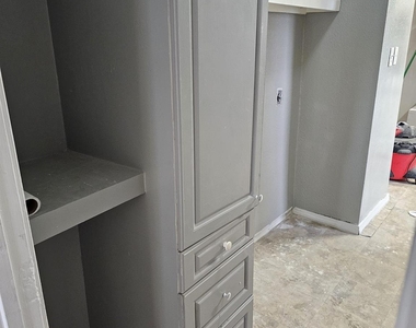 111 W Avenue D - Photo Thumbnail 13