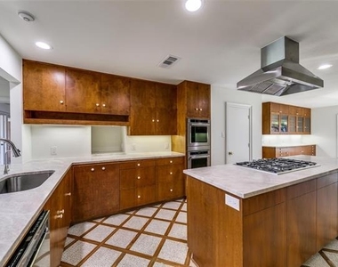 5543 Winston Court - Photo Thumbnail 14