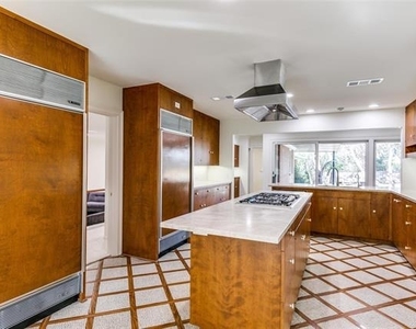 5543 Winston Court - Photo Thumbnail 13