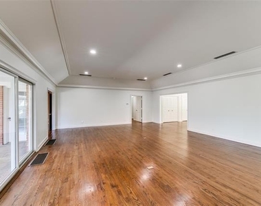 5543 Winston Court - Photo Thumbnail 5