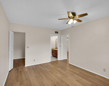 2340 Sw 22nd Avenue - Photo Thumbnail 18
