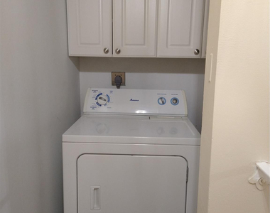 8903 Nw 28th Drive - Photo Thumbnail 21