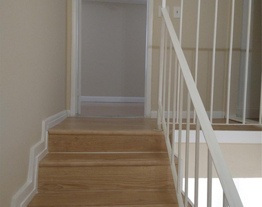 8903 Nw 28th Drive - Photo Thumbnail 8