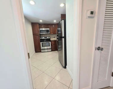 3100 Ne 48th Court - Photo Thumbnail 37