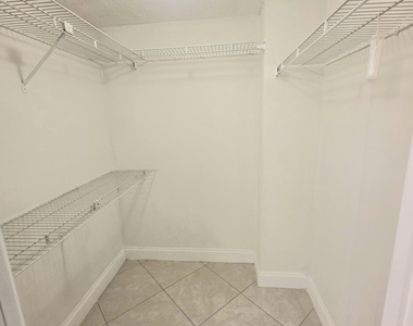 3100 Ne 48th Court - Photo Thumbnail 30