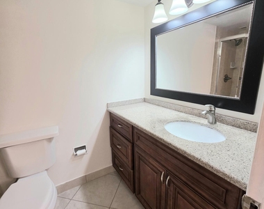 3100 Ne 48th Court - Photo Thumbnail 28