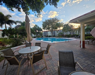 3100 Ne 48th Court - Photo Thumbnail 14