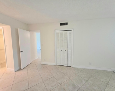 3100 Ne 48th Court - Photo Thumbnail 31