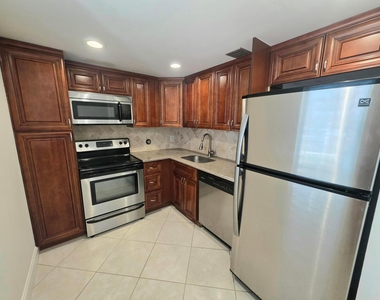3100 Ne 48th Court - Photo Thumbnail 23