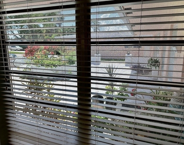 1261 Se 4th Street - Photo Thumbnail 4