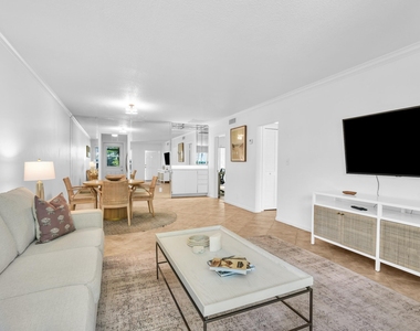770 E Camino - Photo Thumbnail 5