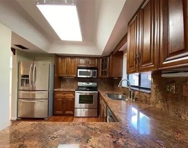 8321 Sw 39th Court - Photo Thumbnail 18