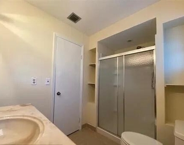 8321 Sw 39th Court - Photo Thumbnail 25