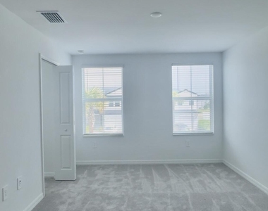 4264 Cirella Court - Photo Thumbnail 9