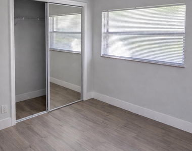 2613 Sw Natura Avenue - Photo Thumbnail 9