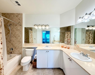 804 E Windward Way - Photo Thumbnail 13