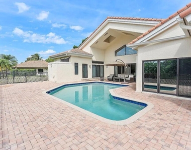 4551 Nw 26th Place - Photo Thumbnail 22