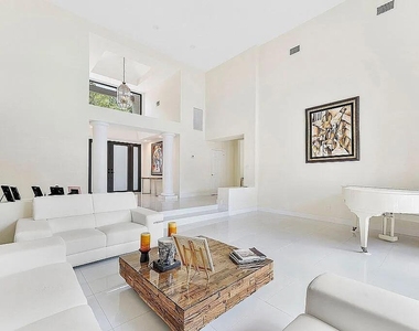 4551 Nw 26th Place - Photo Thumbnail 33