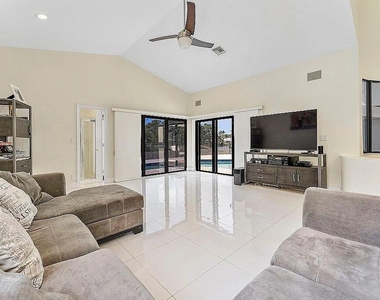 4551 Nw 26th Place - Photo Thumbnail 30