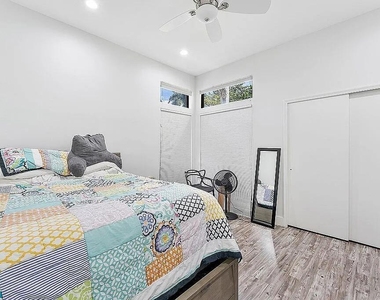 4551 Nw 26th Place - Photo Thumbnail 21