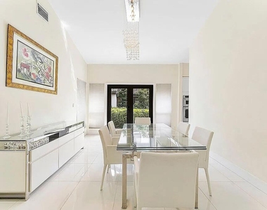 4551 Nw 26th Place - Photo Thumbnail 17