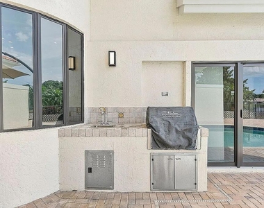 4551 Nw 26th Place - Photo Thumbnail 28