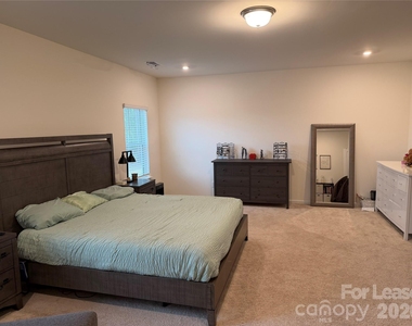 4680 Courtney Creek - Photo Thumbnail 19