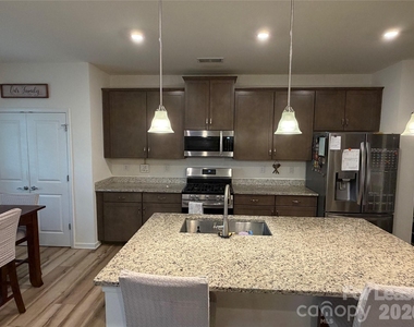 4680 Courtney Creek - Photo Thumbnail 7