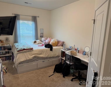 4680 Courtney Creek - Photo Thumbnail 15