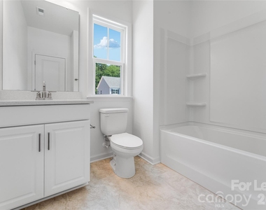 136 Glenn Drive - Photo Thumbnail 21
