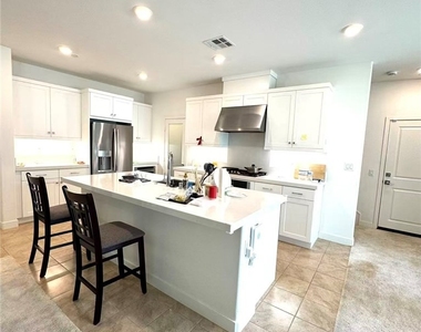 1657 Rosewell Rd - Photo Thumbnail 7