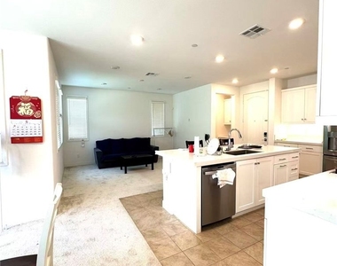 1657 Rosewell Rd - Photo Thumbnail 3