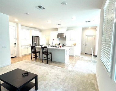 1657 Rosewell Rd - Photo Thumbnail 6