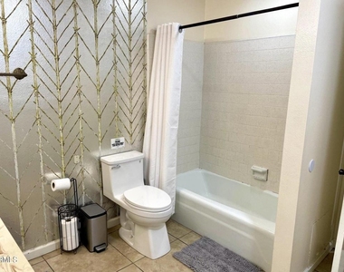 714 S La Luna Avenue - Photo Thumbnail 7