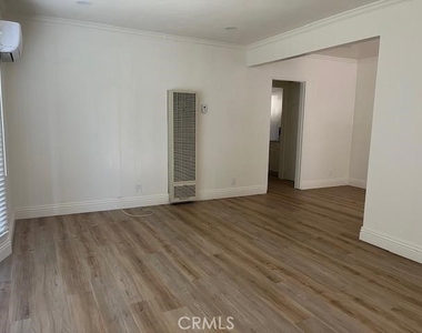 3370 Barham Boulevard - Photo Thumbnail 1