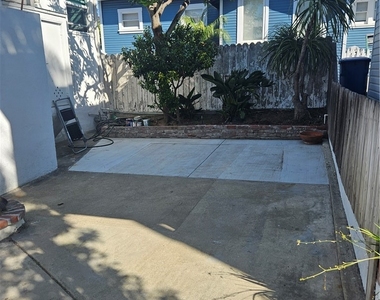 1204 Bonnie Brae - Photo Thumbnail 3