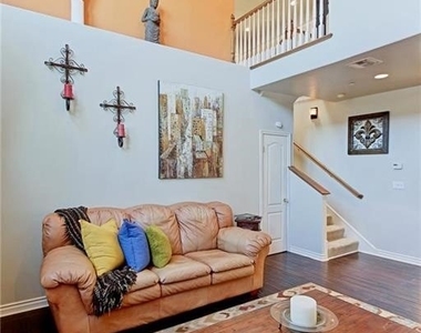 2801 Inglewood Avenue - Photo Thumbnail 6