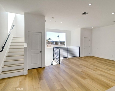 3018 West Boulevard - Photo Thumbnail 9