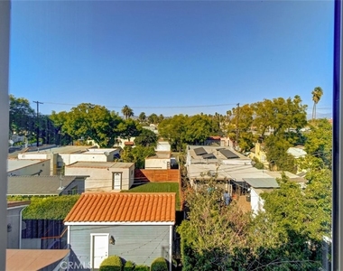 3018 West Boulevard - Photo Thumbnail 33