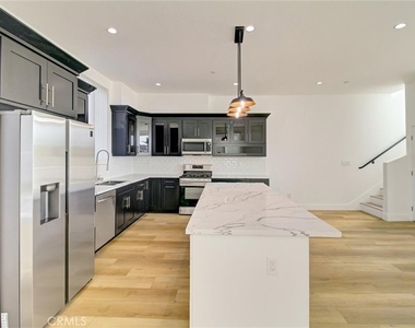 3018 West Boulevard - Photo Thumbnail 13